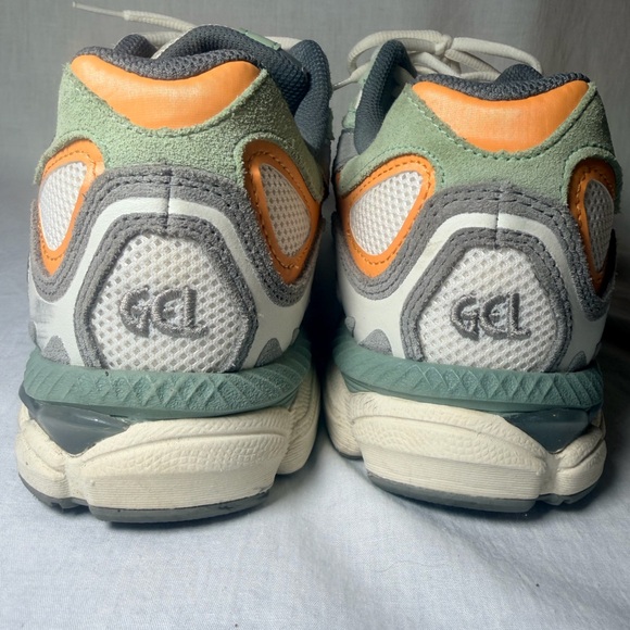 EUC Men’s Asics Athletic Shoes - Picture 7 of 11